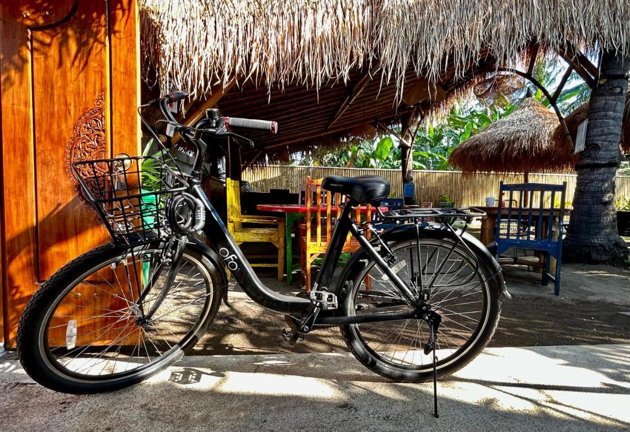 Gili Land Hotel Gili Air Exterior photo